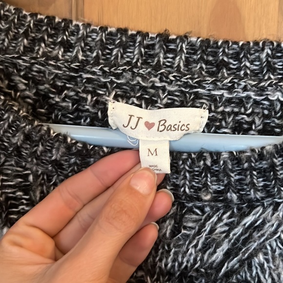 JJ Basics M knit sweater - Picture 3 of 4
